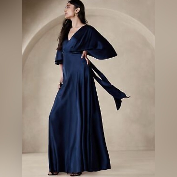 Banana Republic Aura Silk Old Money Quiet Luxury Feminine Formal Maxi Dress 2P